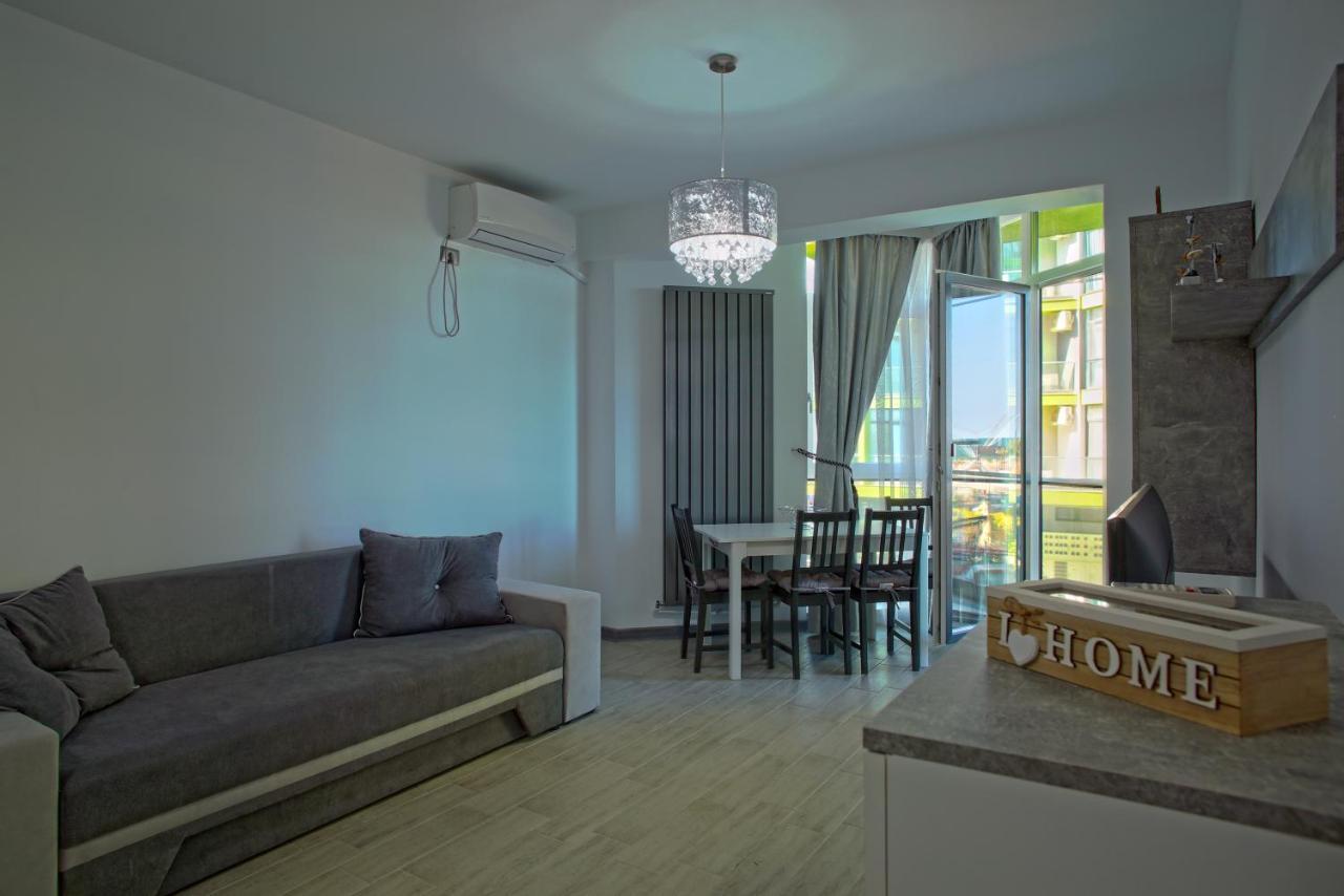 Isabelle Apartament Alezzi Beach Resort Mamaia Nord Năvodari Exteriör bild