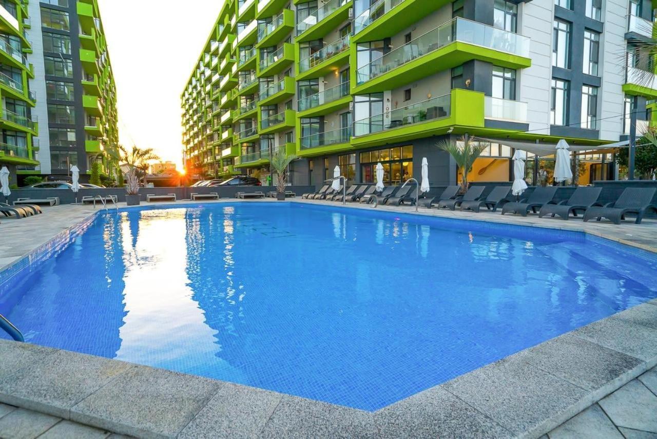 Isabelle Apartament Alezzi Beach Resort Mamaia Nord Năvodari Exteriör bild