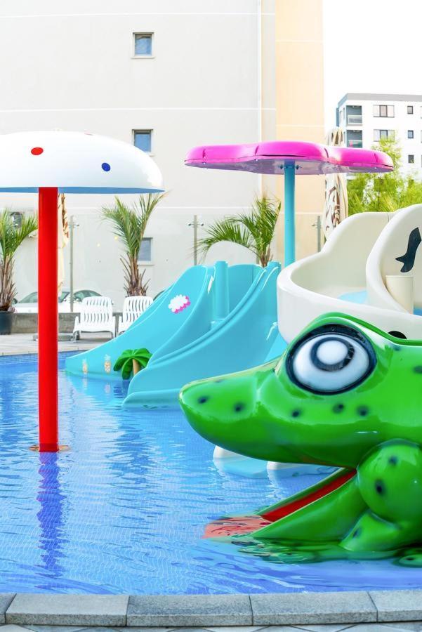 Isabelle Apartament Alezzi Beach Resort Mamaia Nord Năvodari Exteriör bild